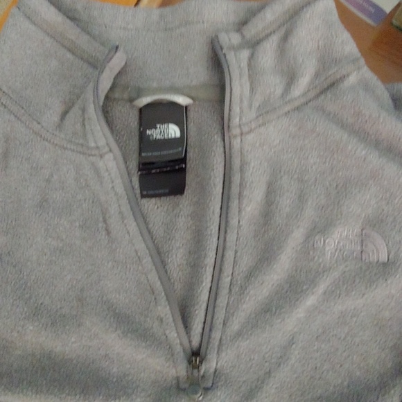 Pullover - Picture 2 of 3